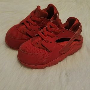 *** SOLD ON M *** Nike huaraches